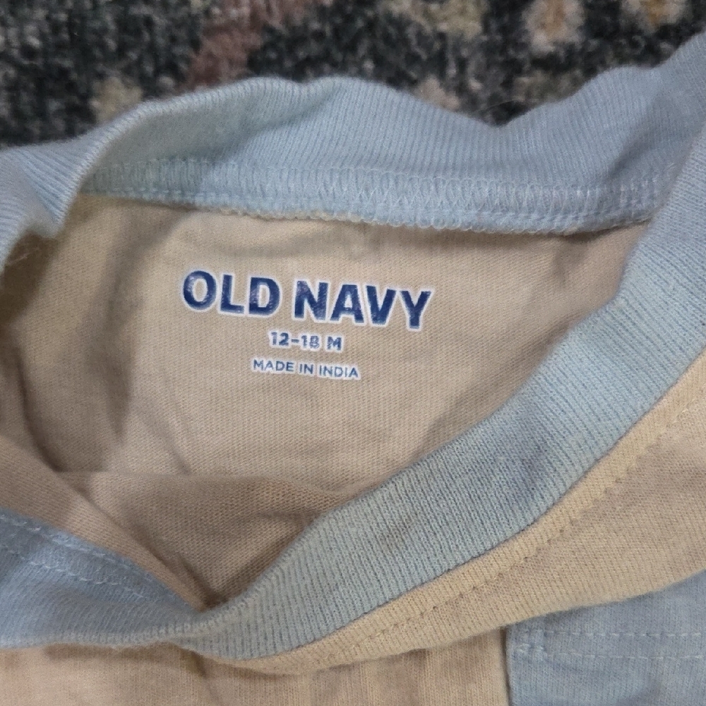 Old Navy Toddler Sets - Picture 7 of 11